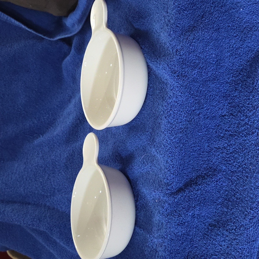 Best Offer-Two Grabit Dishs